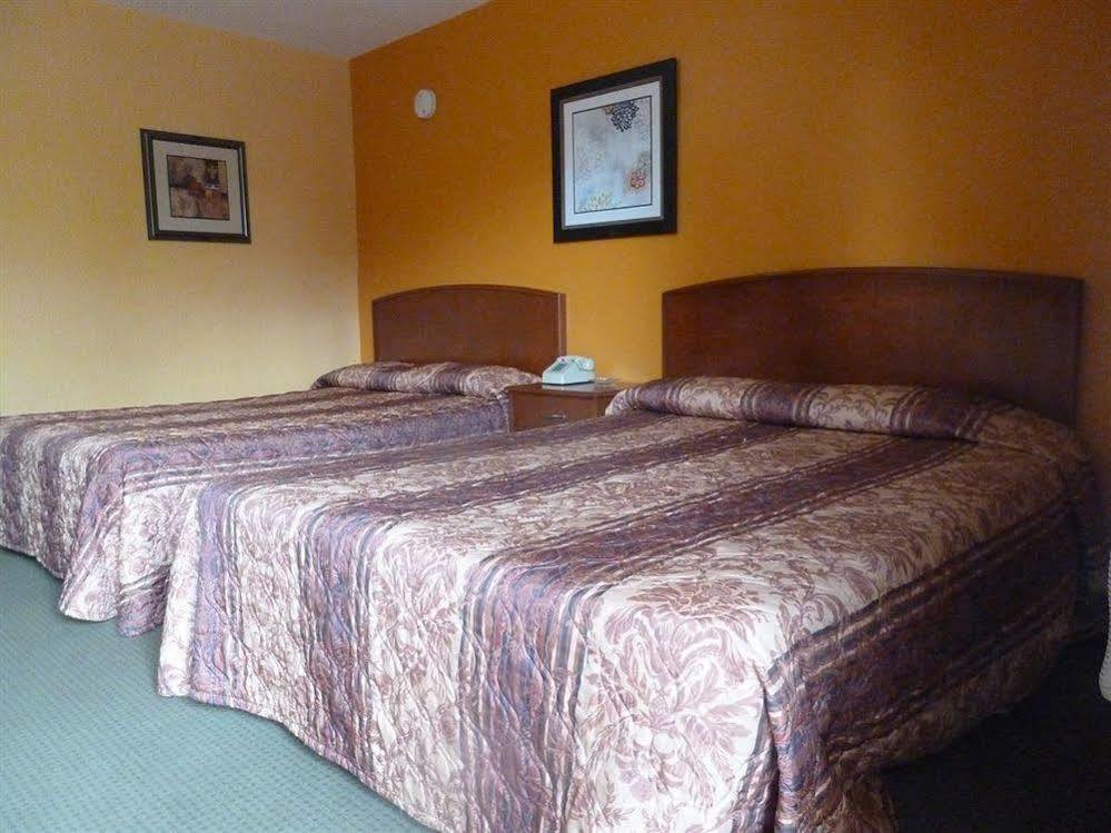 Lakeland Inn - Bohemia Экстерьер фото