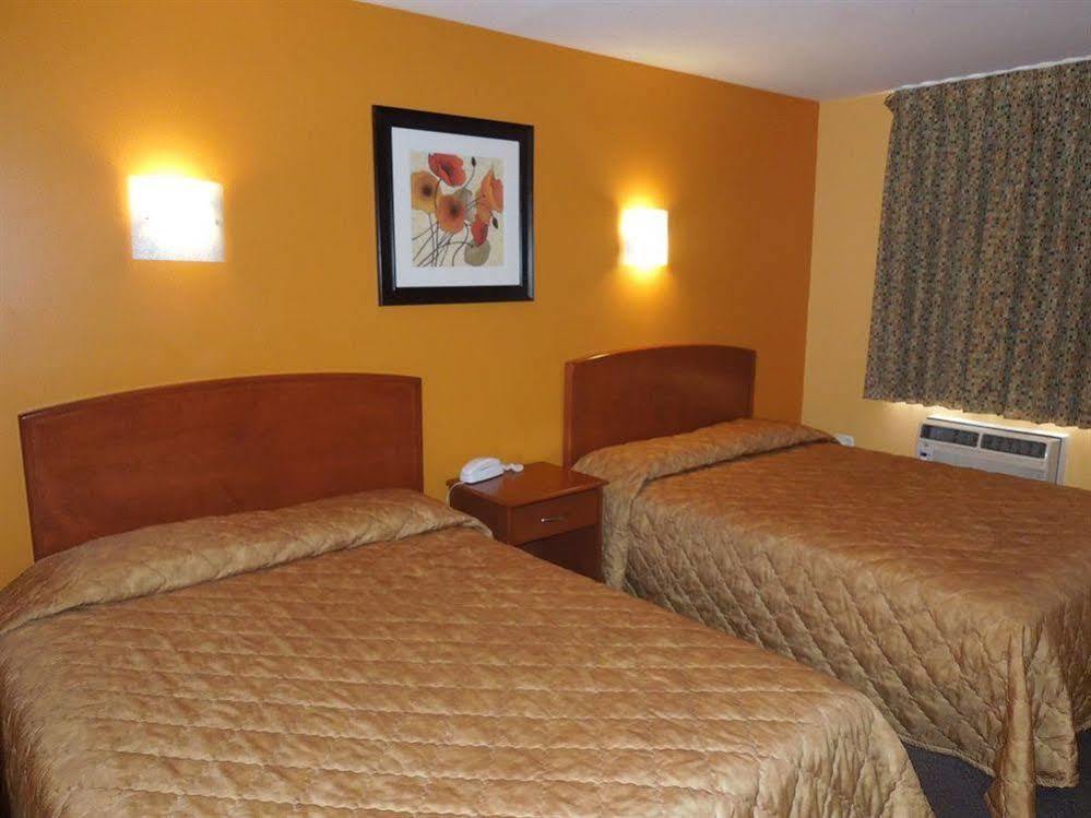 Lakeland Inn - Bohemia Экстерьер фото
